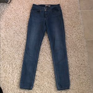 Levi 711 Skinny Filforme jeans